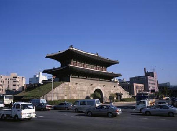 东大门(Dongdaemun)