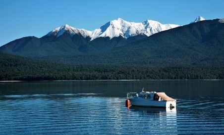 蒂阿瑙湖（Te Anau Lake ）