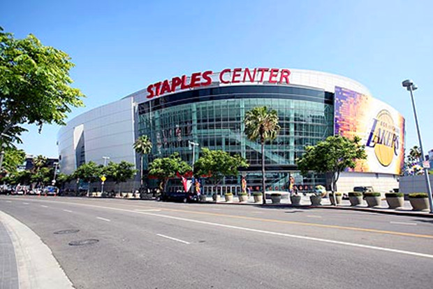 斯台普斯球馆（Staples Center）