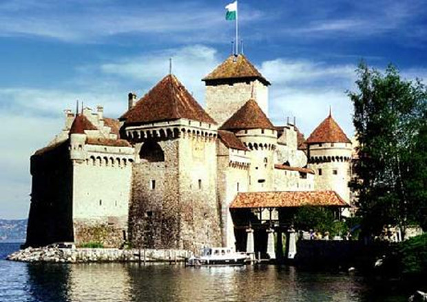 西庸城堡（Chillon Castle）