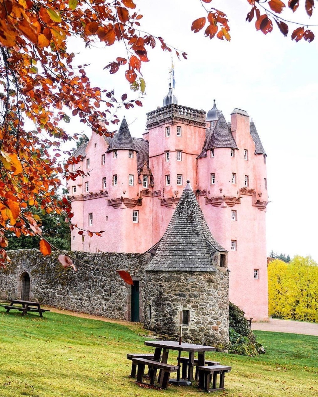 英国小众景点-少女心炸裂的粉色城堡