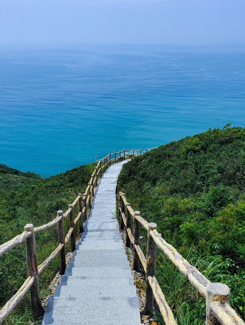 高空海景栈道深圳小众碧海蓝天