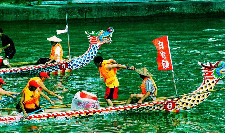 端午节出游，建议选择正规的旅行社